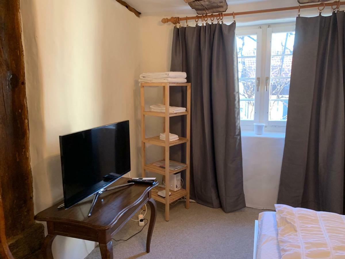 Guesthouse Les Mignardises Laufen-Uhwiesen Eksteriør billede
